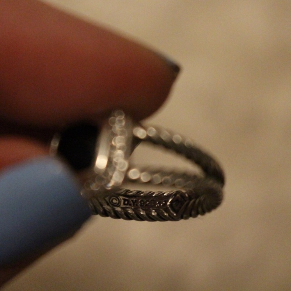 Petite Albion Ring Black Onyx & Diamond - Picture 6 of 6